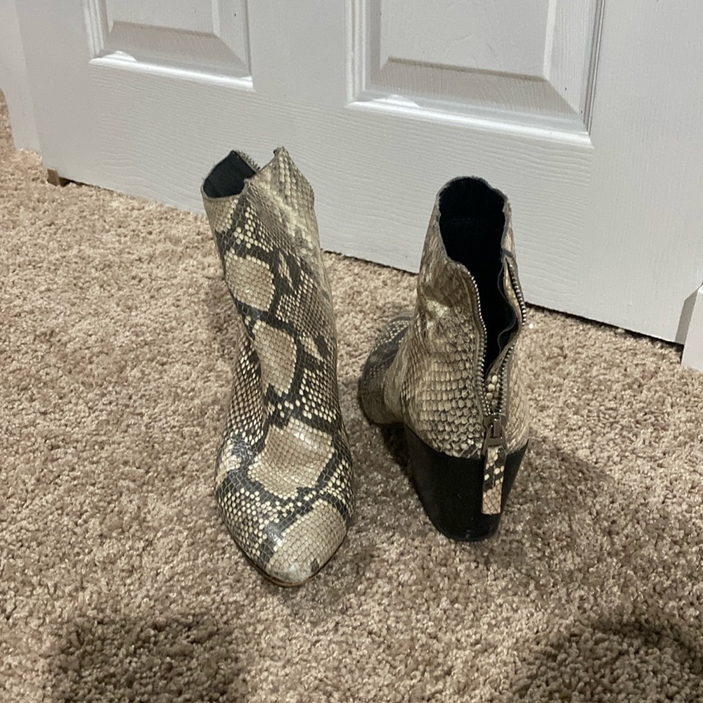 Dolce Vita booties